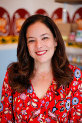 Molly Irani | Official Publisher Page | Simon & Schuster