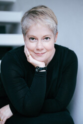 Image of Sophie Loxton