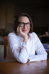 Lucinda Holdforth