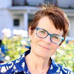 Mary E Cronin