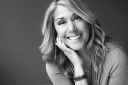 Jackie Azúa Kramer