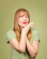 Amy Nicholson