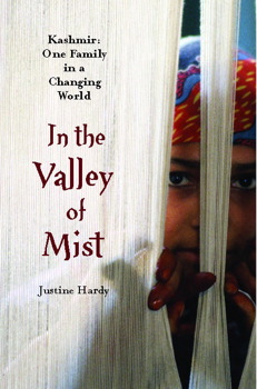 In the Valley of Mist | Book by Justine Hardy | Official