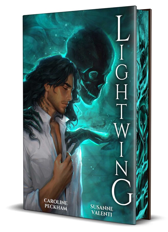 Lightwing (Book 2 in the Crown of Hearts & Chaos series)