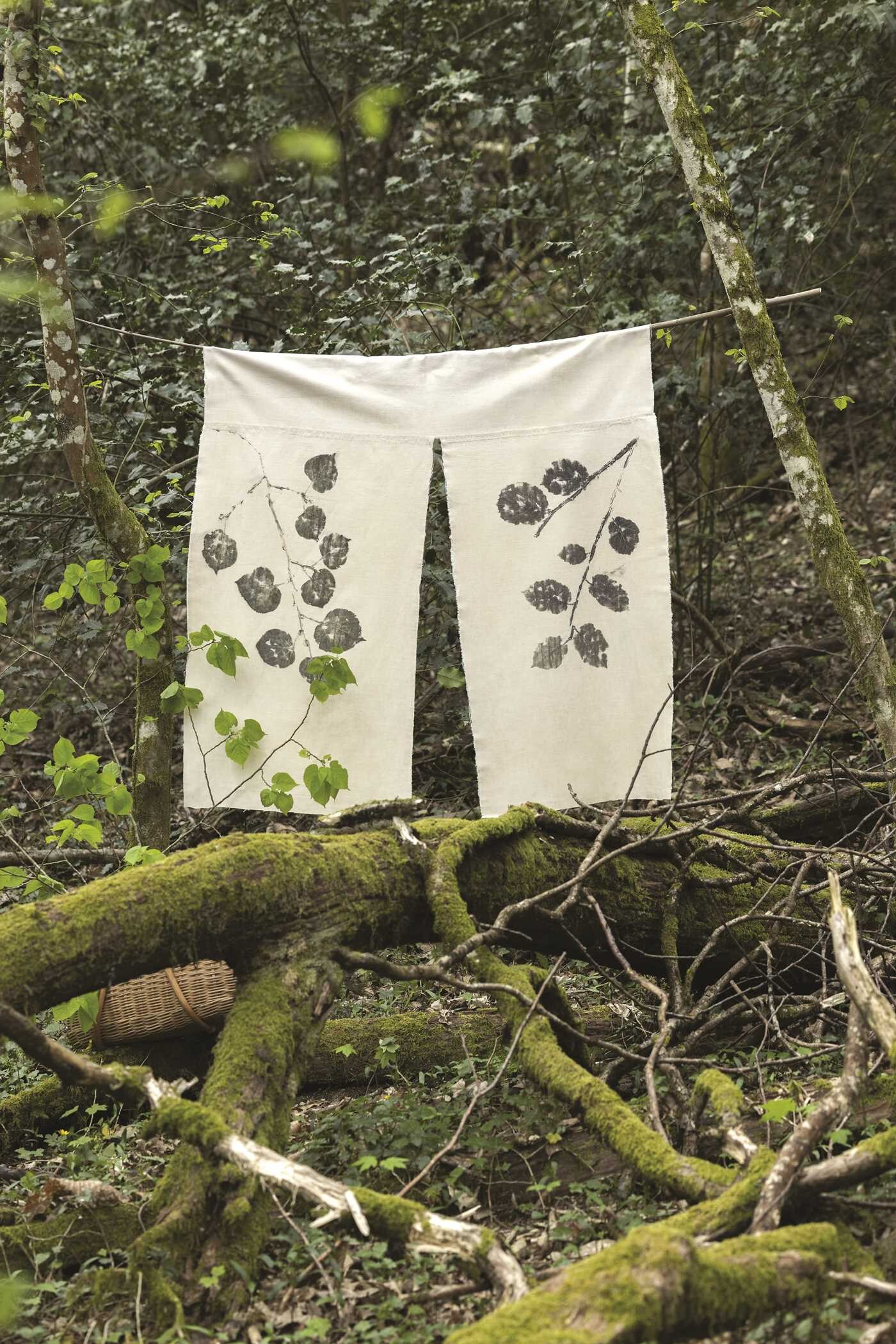 Art of Tataki Zomé: Botanical Fabric Printing