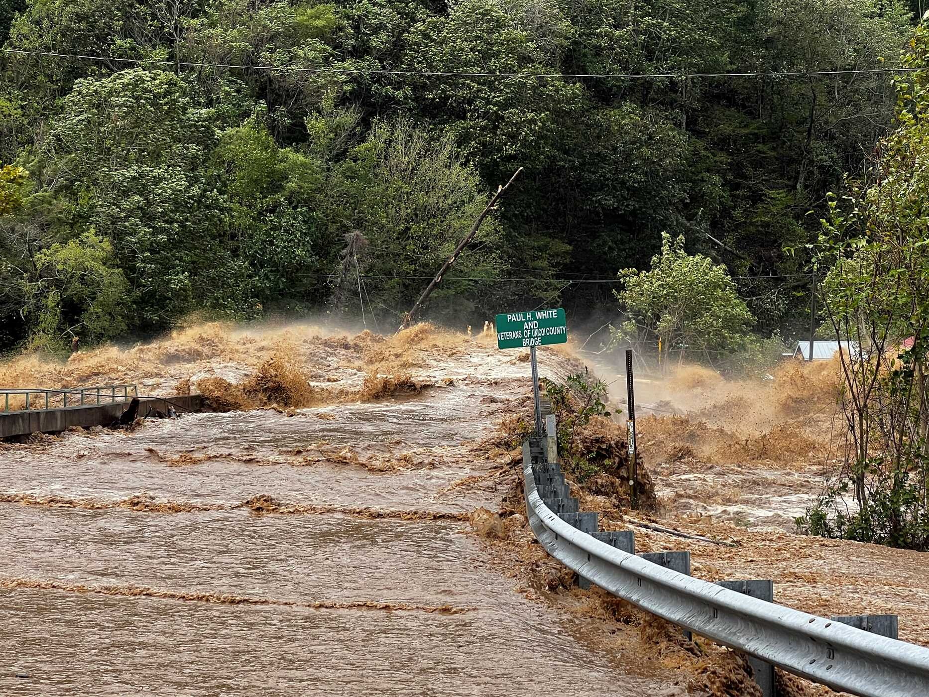 NOLS River Rescue Guide