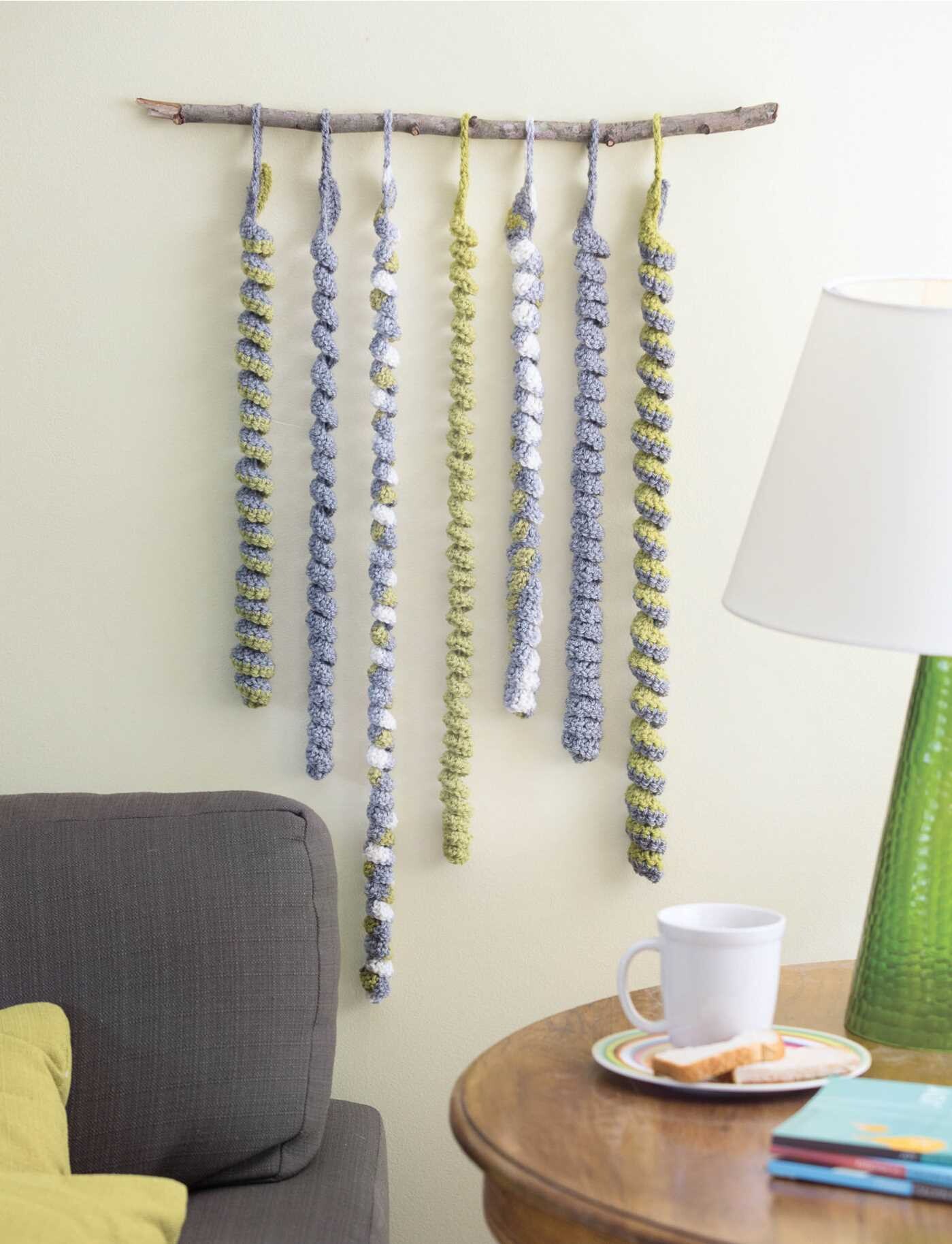 Wall Hangings—8 Stylish Projects to Define Your Space!