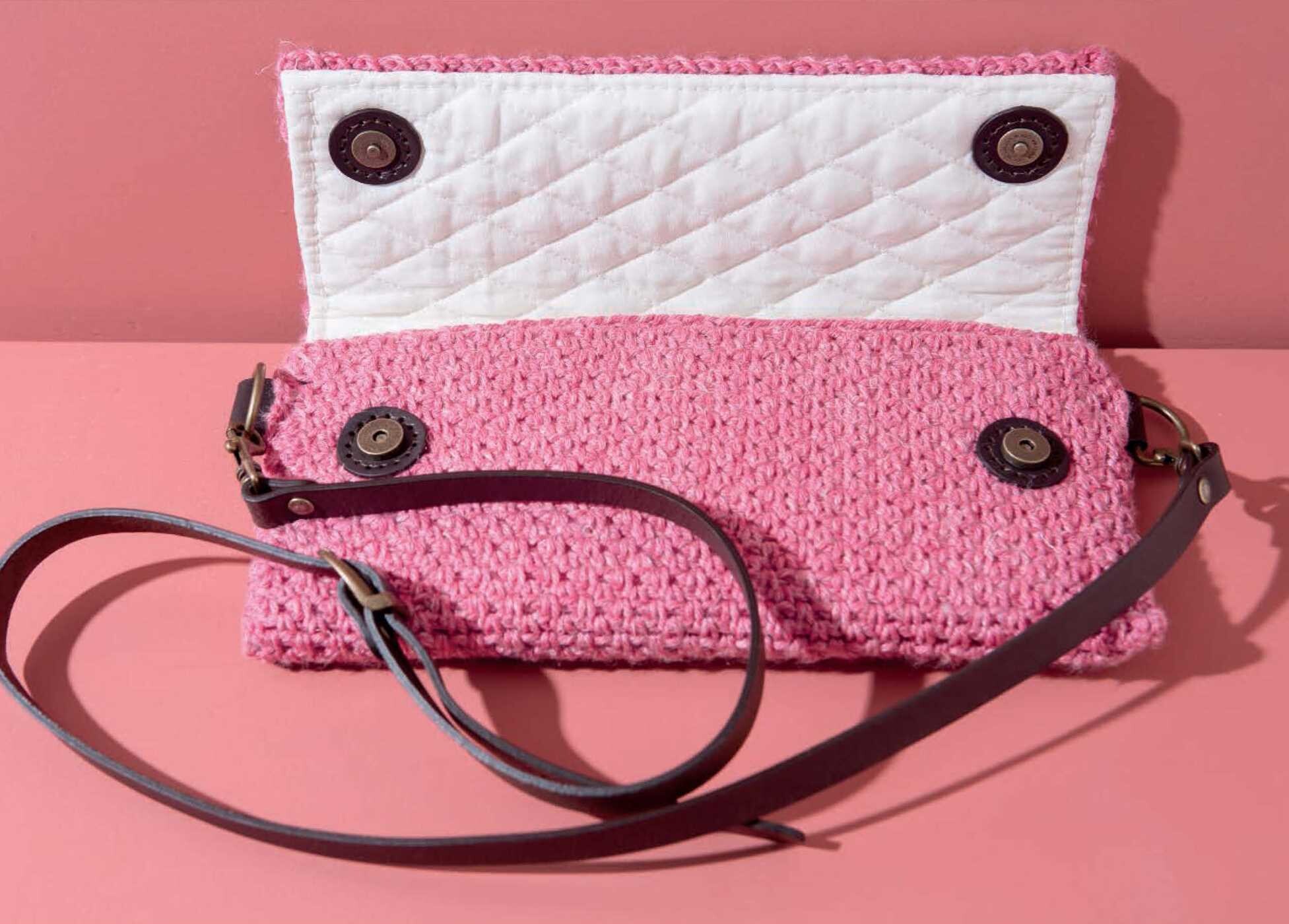 Crochet Handcrafted Handbags Book 1