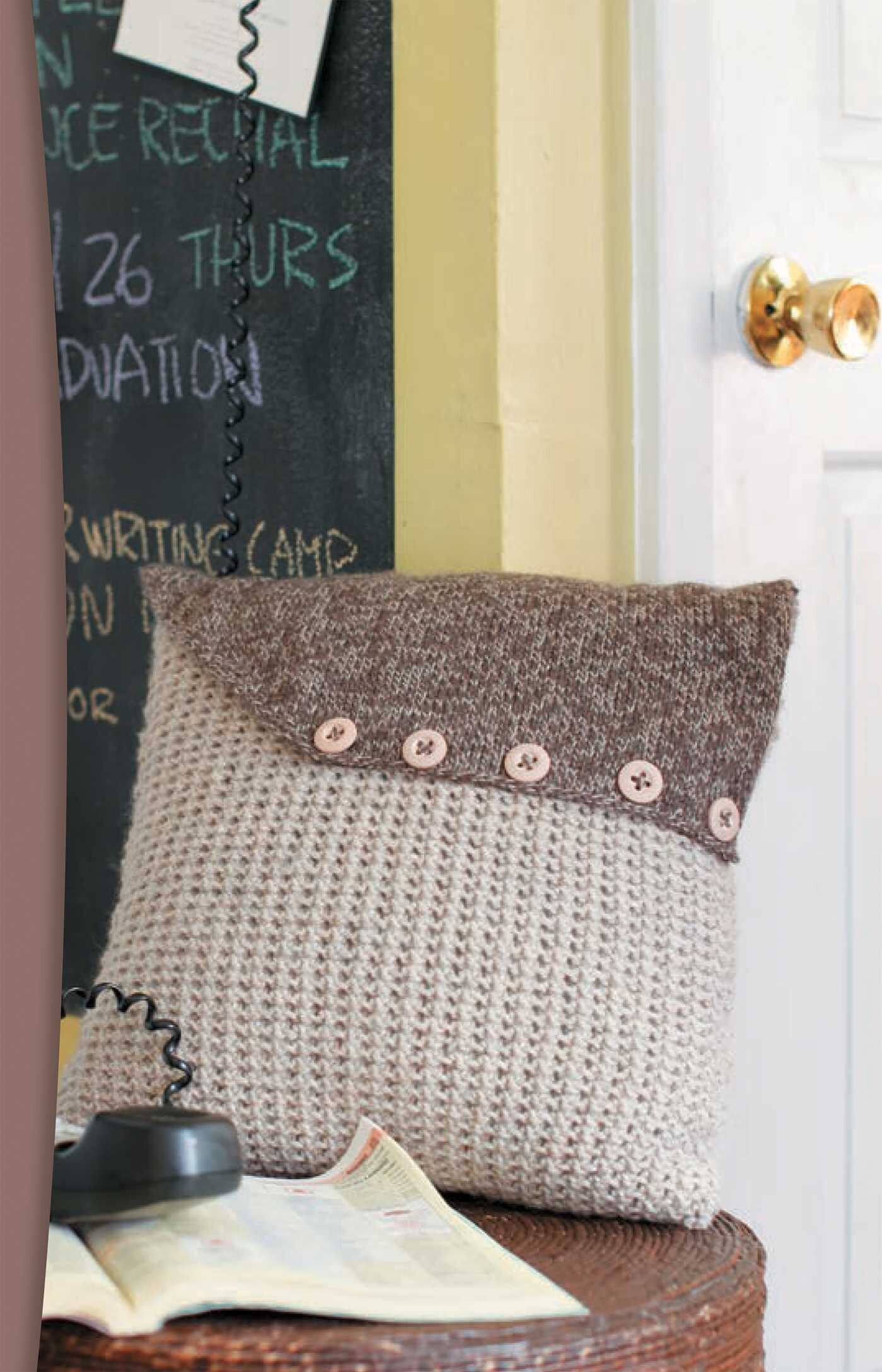 Envelope, Please—10 Elegant Knit Pillow Designs