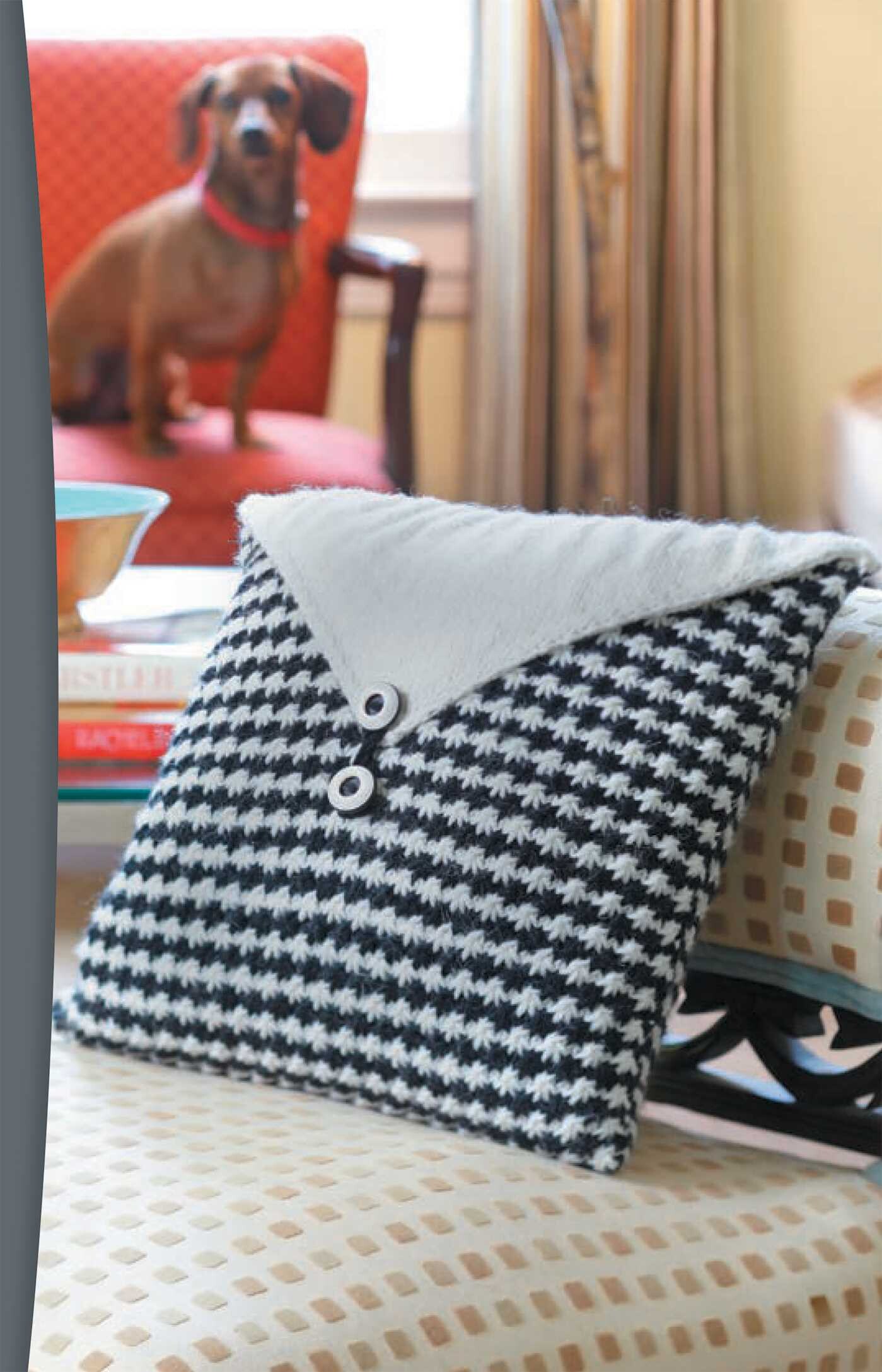 Envelope, Please—10 Elegant Knit Pillow Designs