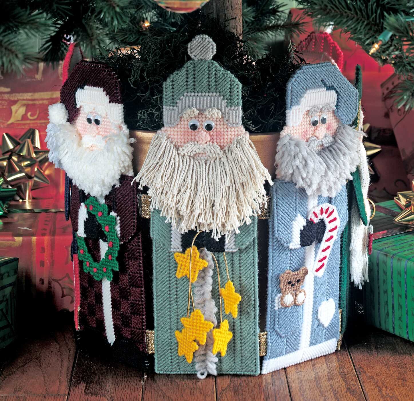Santa Line-Ups in Plastic Canvas
