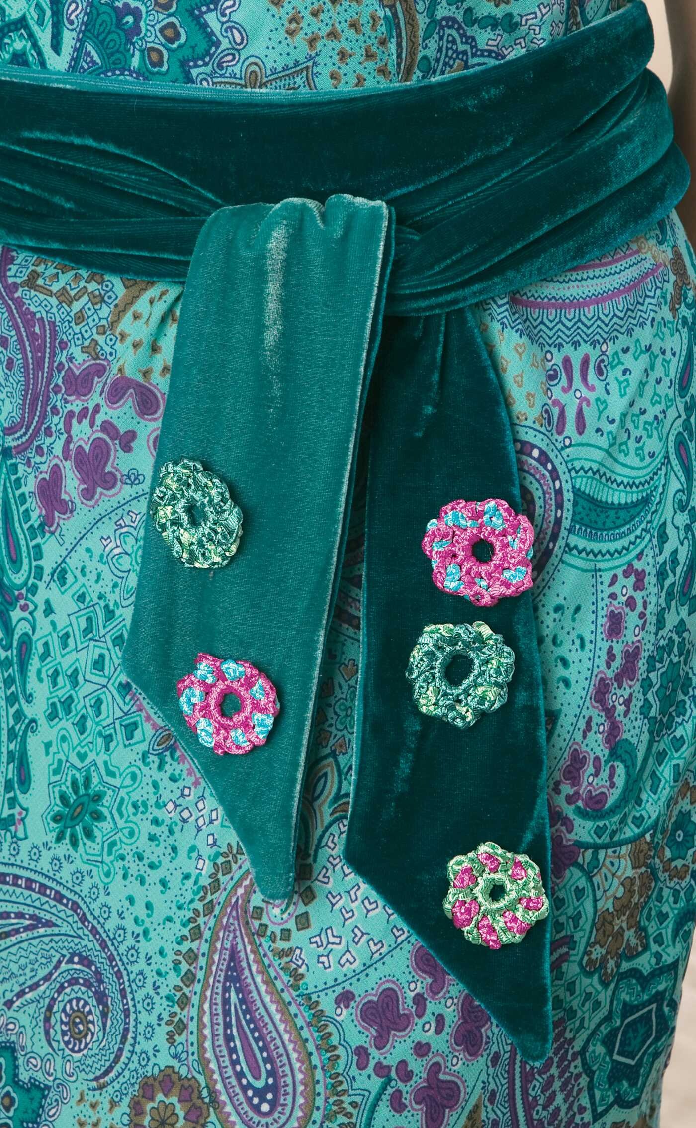 Crochet Flowers for Every Wear