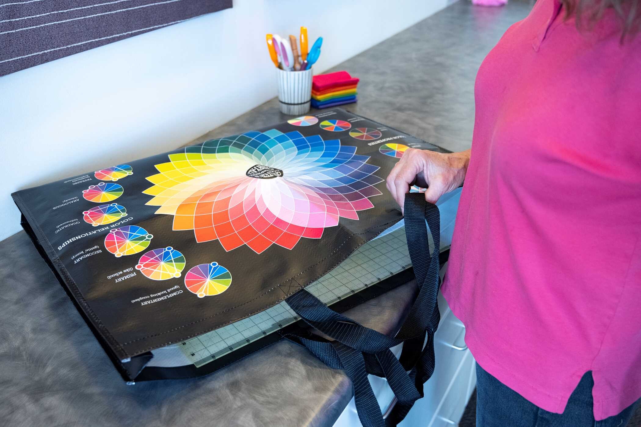 Quilter's Color Wheel Carry-All