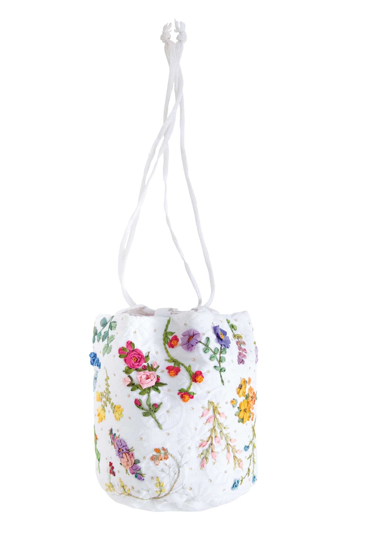 Silk Ribbon Embroidery Handy Pocket Guide