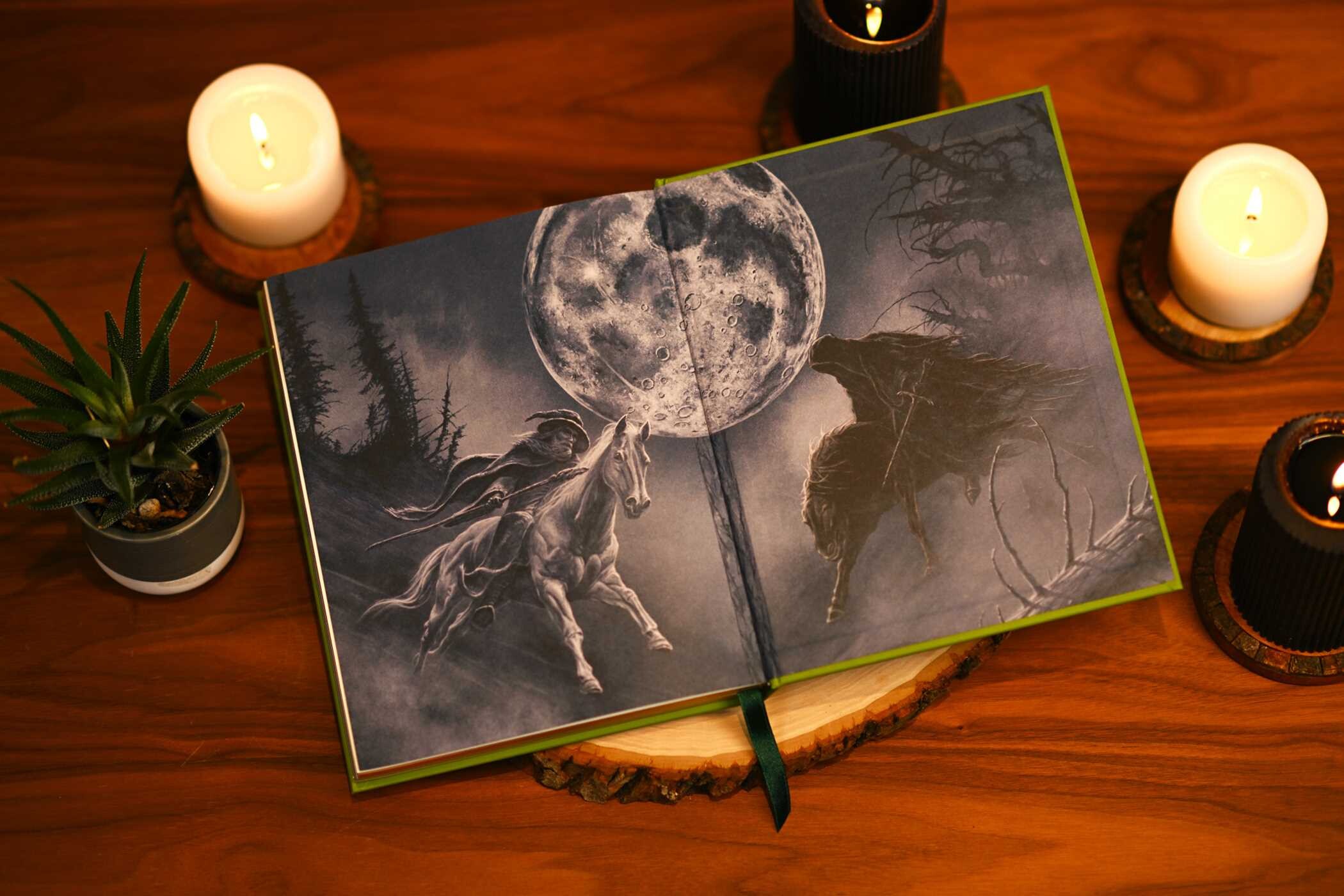 Atlas of Tolkien Deluxe Edition - Tolkien Reference Book for All Ages, Illustrated Lord of the Rings Guide, Maps of Middle-earth