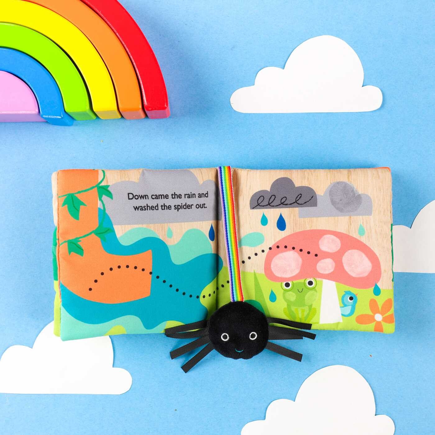 Touch and Trace Nursery Rhymes: Itsy Bitsy Spider Cloth Book