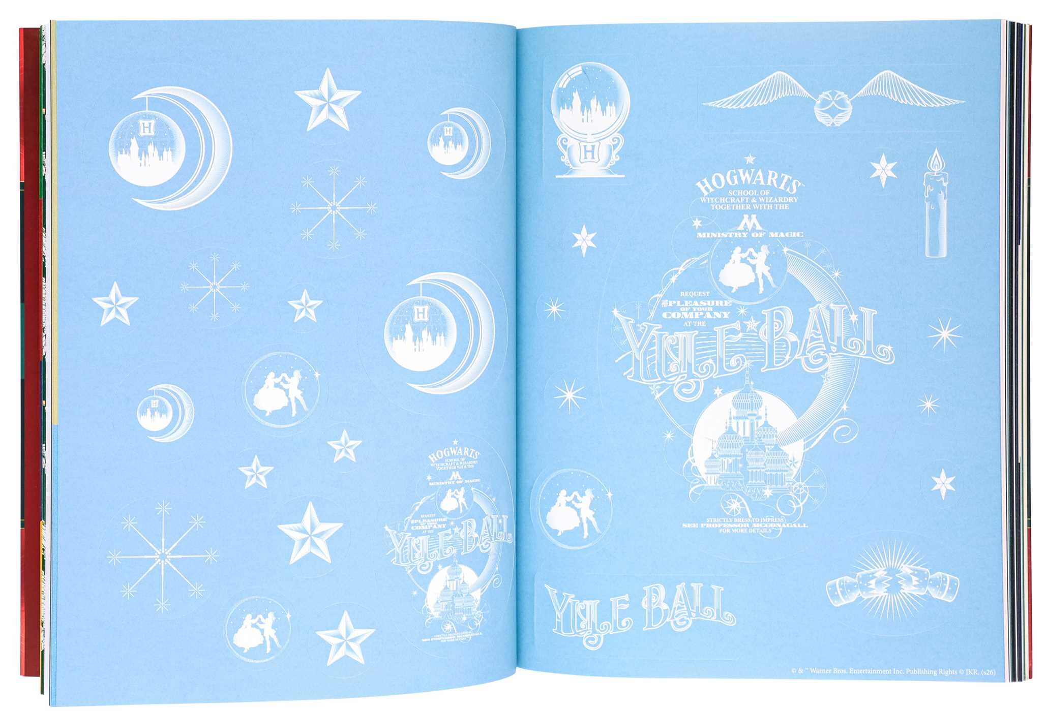 Harry Potter Christmas Stickers - Sticker Book for Teens and Adults, Christmas Sticker Book, Officially Licensed (Harry Potter)