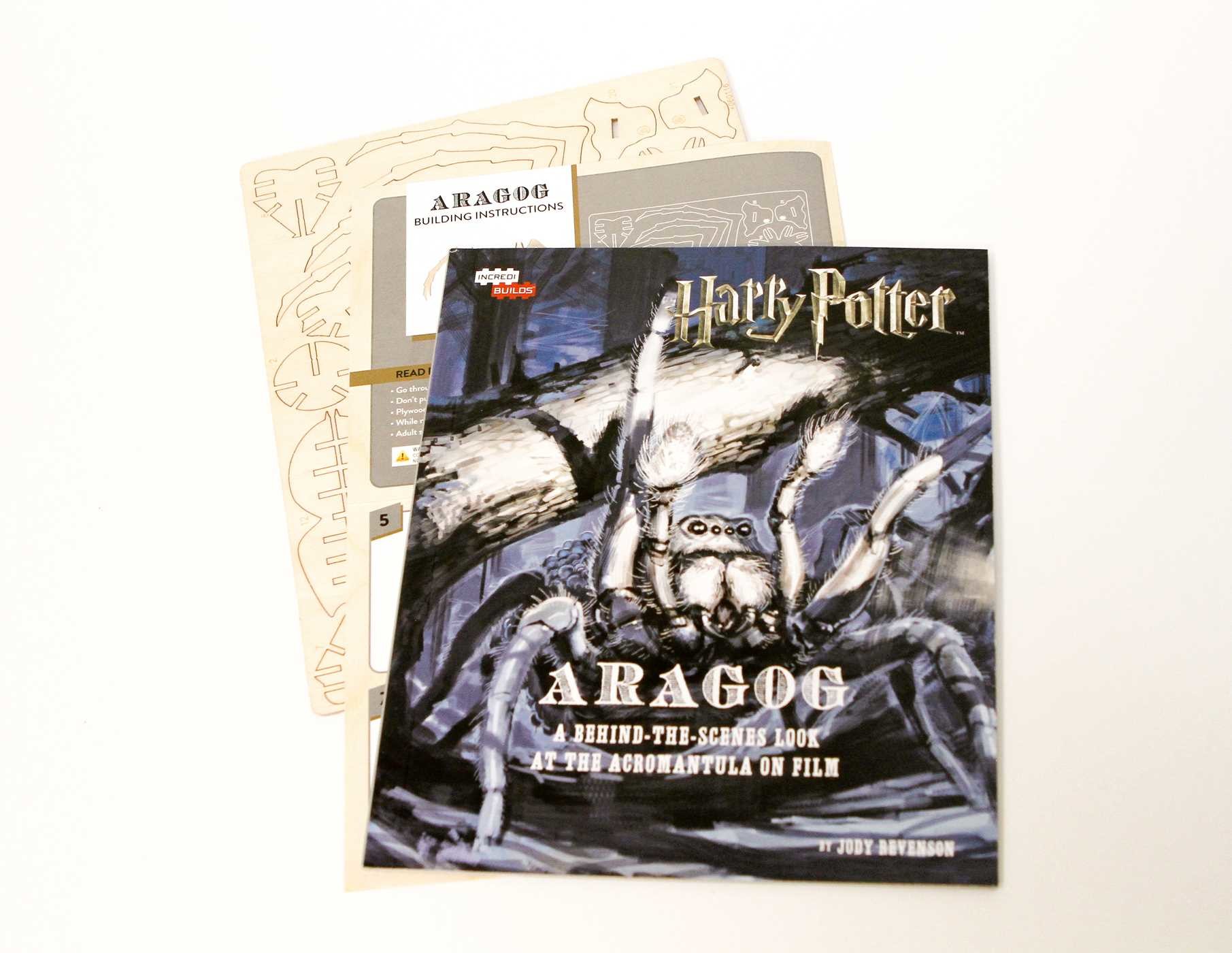 IncrediBuilds: Harry Potter: Aragog 3D Wood Model and Booklet