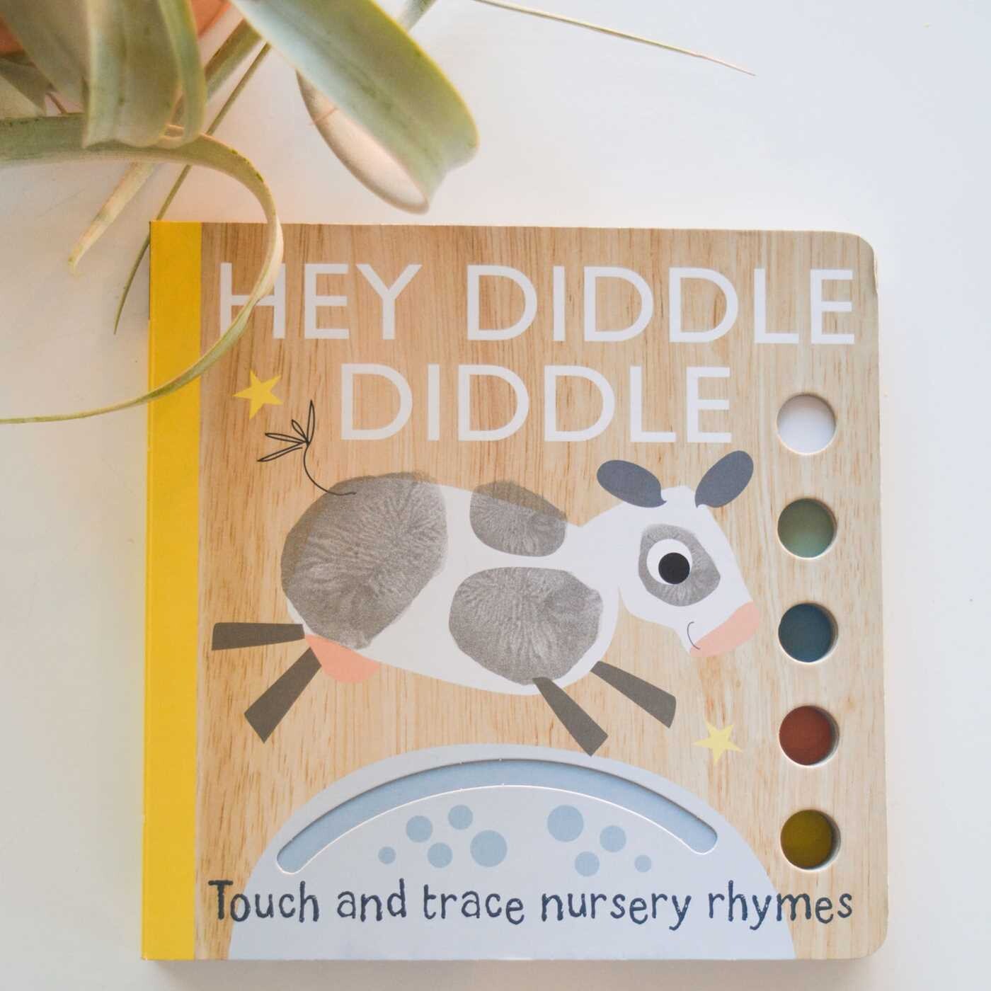 Touch and Trace Nursery Rhymes: Hey Diddle Diddle (Board Book for Babies and Toddlers 0-2 years old)