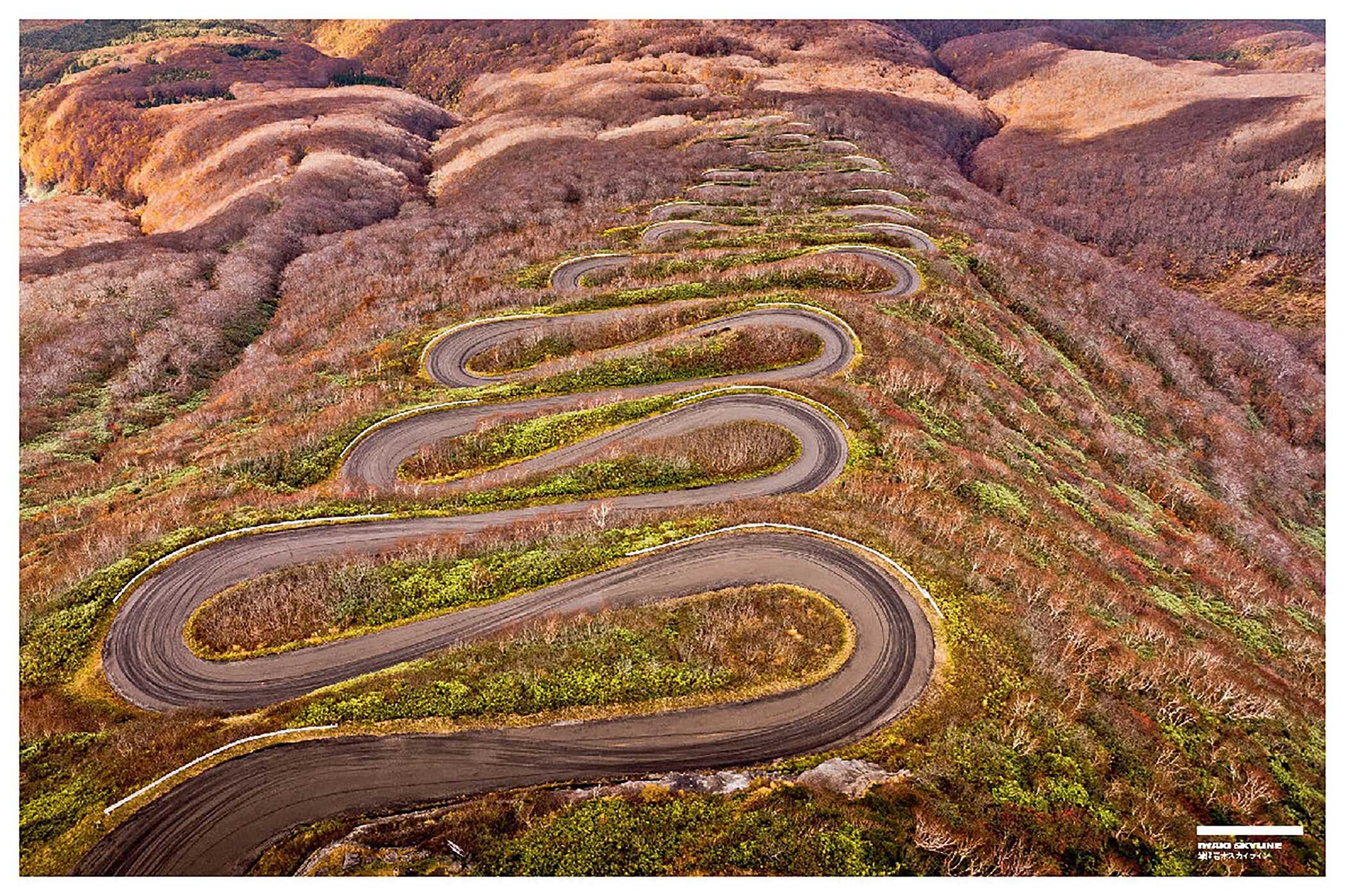 Curves: Japan