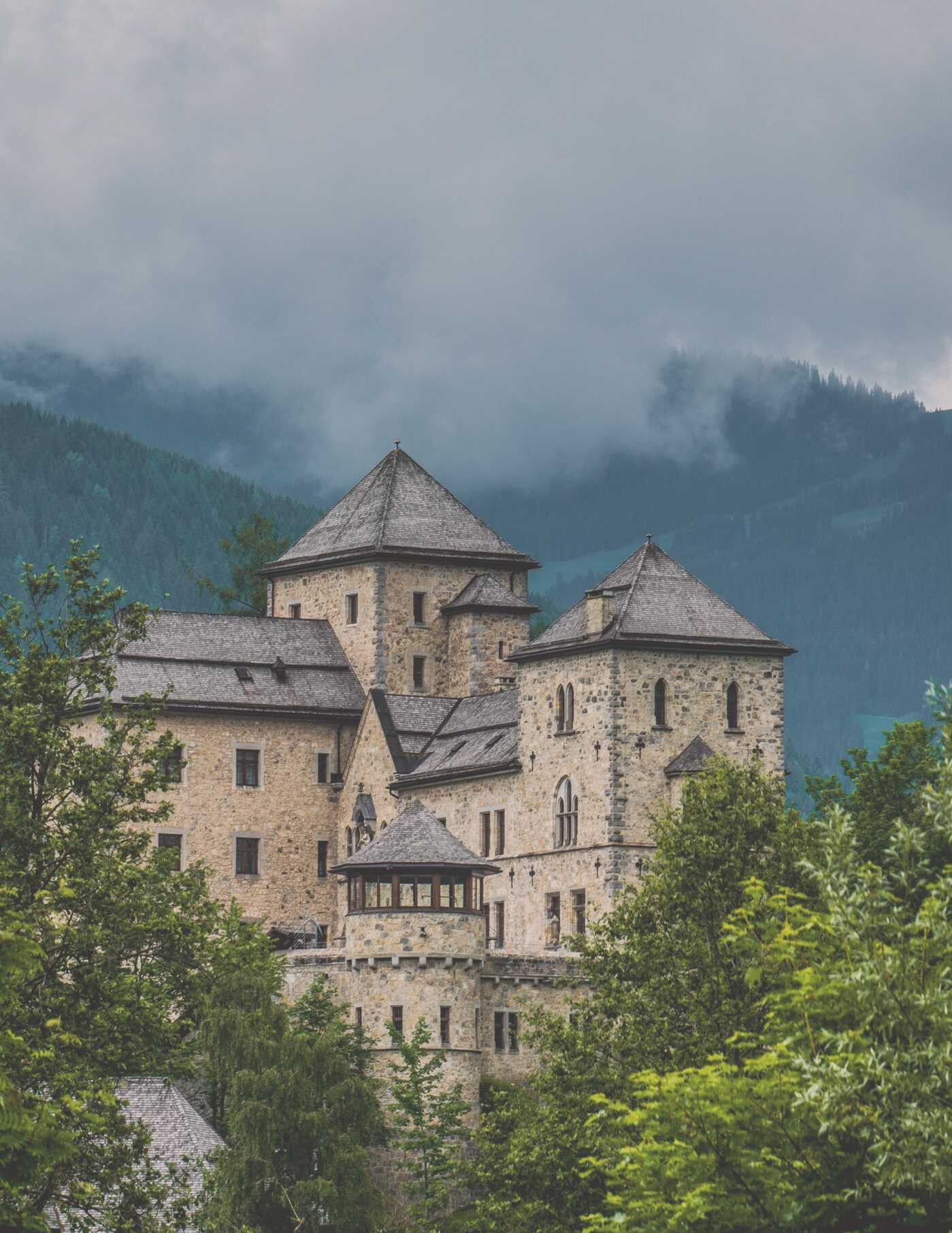 Vintage Castle Wall Collage Kit