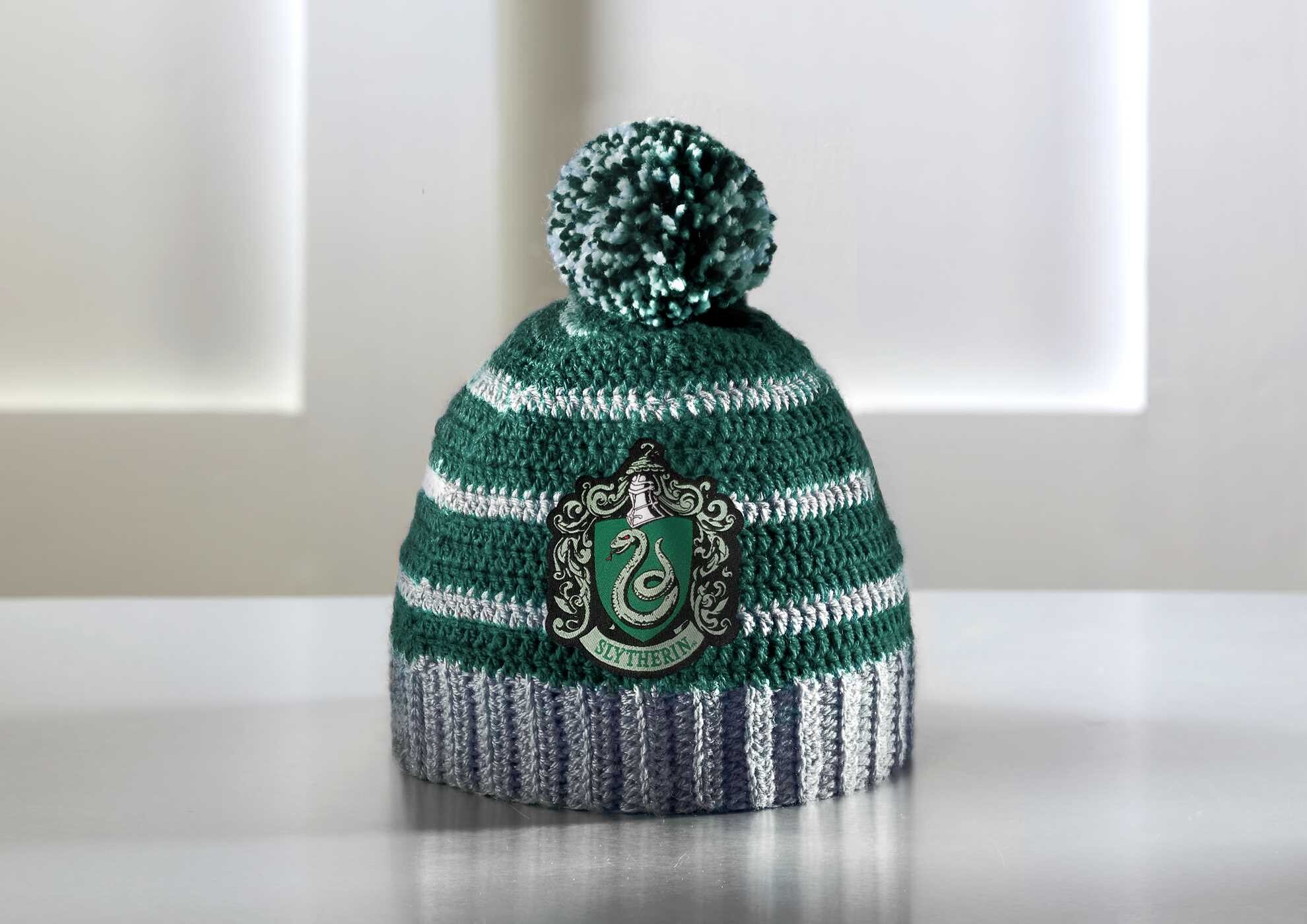 Harry Potter: Slytherin Pom-Pom Beanie Crochet Kit
