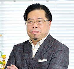 Makoto Akiyama